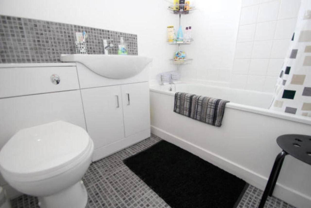 Cosy 2-Bed House In Kinlochbervieヴィラ エクステリア 写真