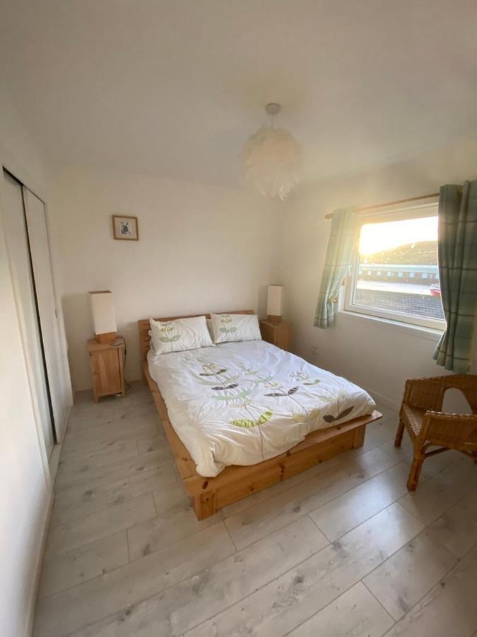 Cosy 2-Bed House In Kinlochbervieヴィラ エクステリア 写真