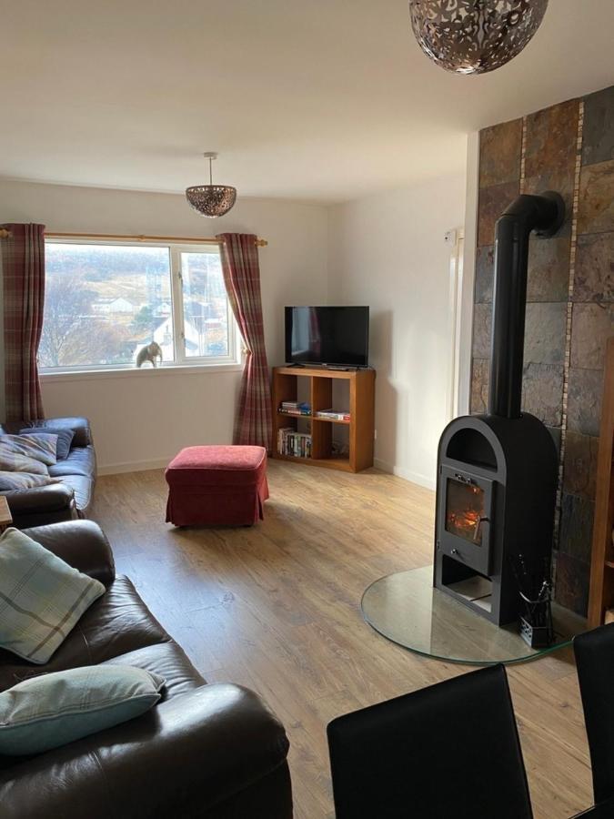 Cosy 2-Bed House In Kinlochbervieヴィラ エクステリア 写真
