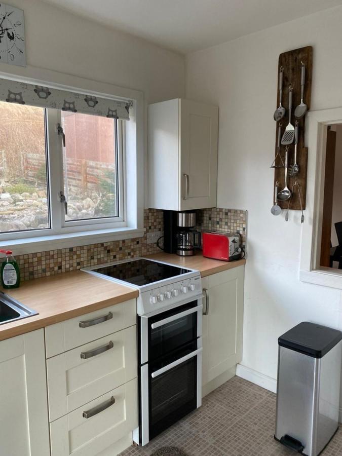 Cosy 2-Bed House In Kinlochbervieヴィラ エクステリア 写真