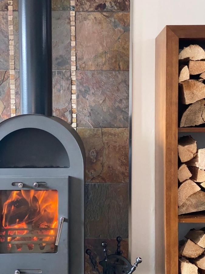 Cosy 2-Bed House In Kinlochbervieヴィラ エクステリア 写真